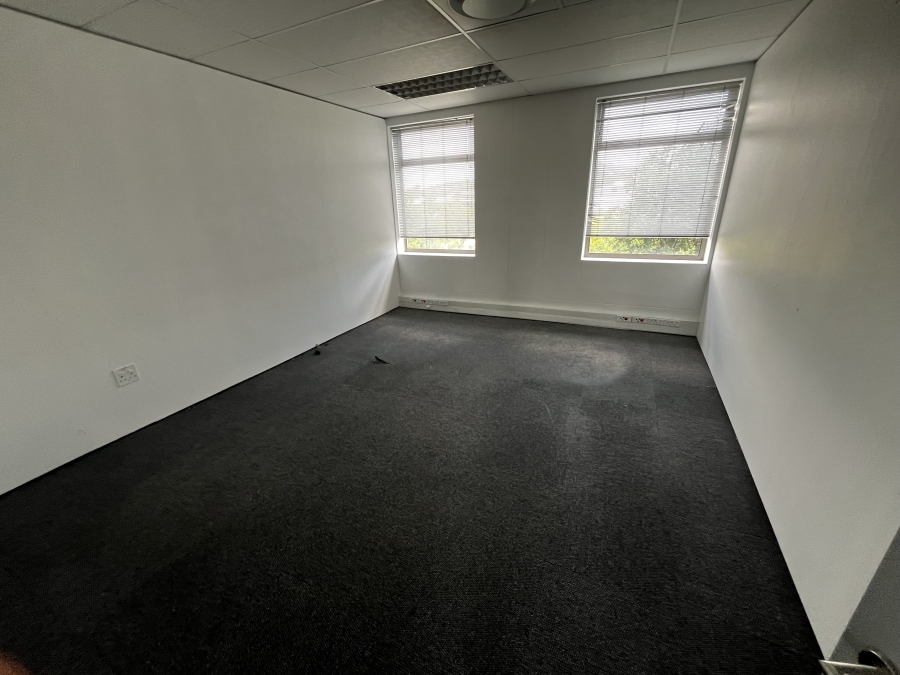 To Let commercial Property for Rent in Bo Oakdale Western Cape